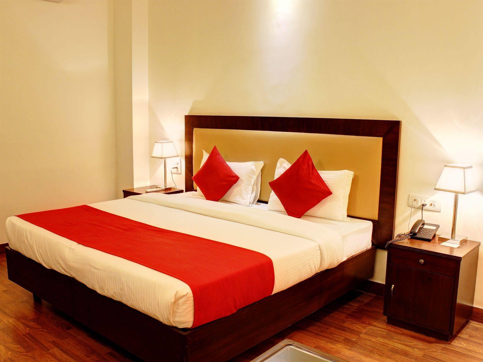 Hotel Dewa Retreat- A Himalayan Boutique Hotel Рішикеш Екстер'єр фото